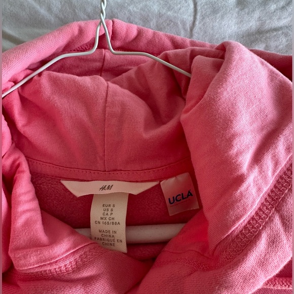 Pink drop shoulder UCLA hoodie - Picture 2 of 4